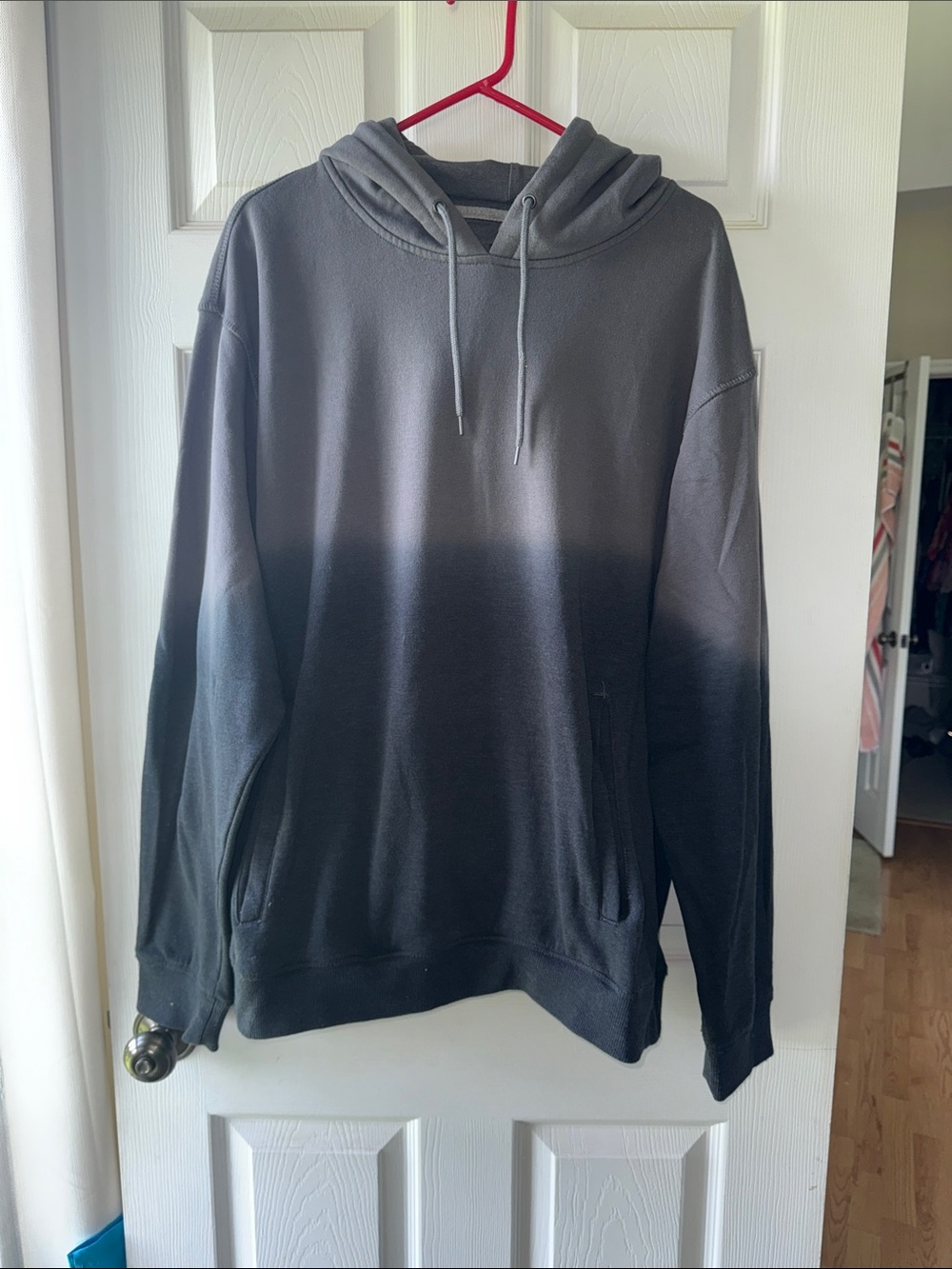 Men’s Lee hoodie. Size XXL. Barely worn. Excellent condition.